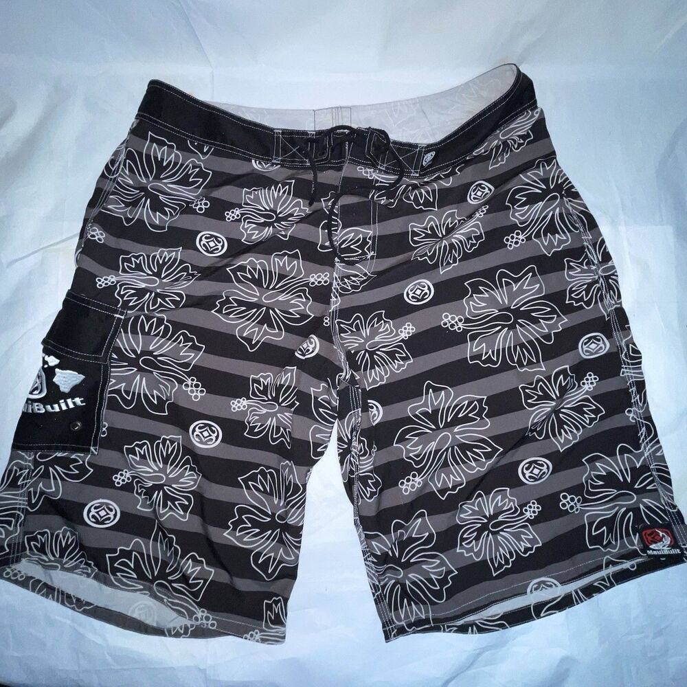 Maui Built Shorts Men's 38 White Black Grey Swim Trunks Tropical Floral Board